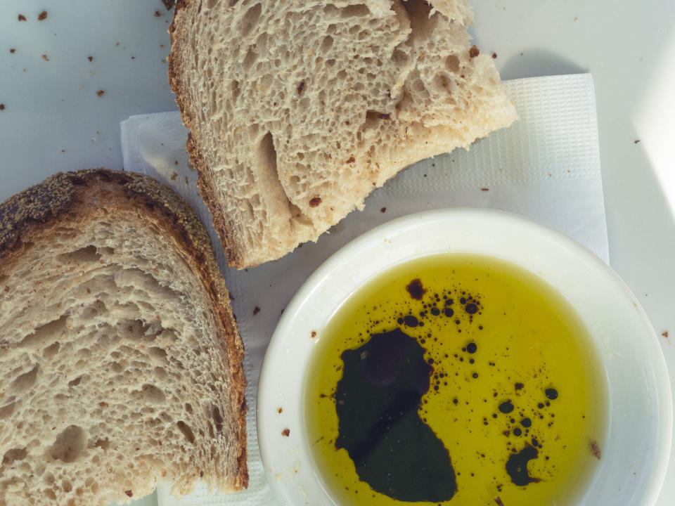 Bread with balsamic vinegar and olive oil