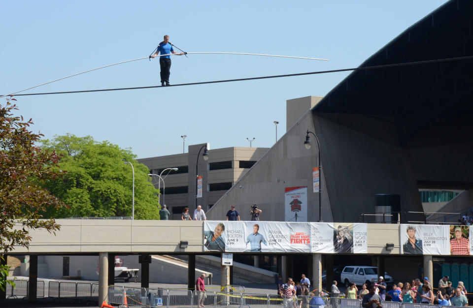 Wallenda’s training sessions at the Seneca Falls Casino drew a crowd. Friday’s walk is expected to draw thousands of spectators on the U.S. and Canadian sides of the Falls.