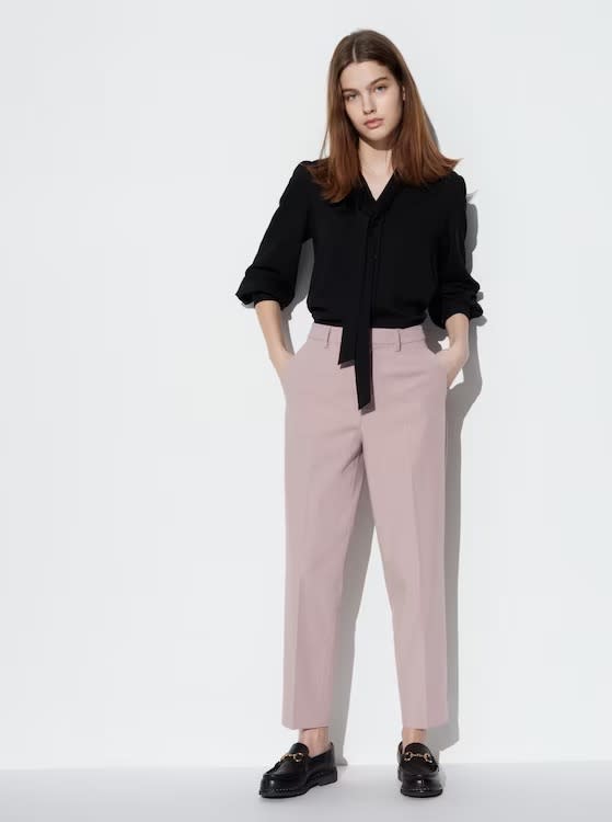 Smart Ankle Pants. Image via Uniqlo.