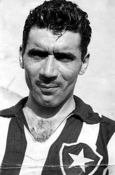 <p>Nilton dos Santos, Botafogo (Brazil)<br> 1948-1964<br> 723 matches, 11 goals </p>