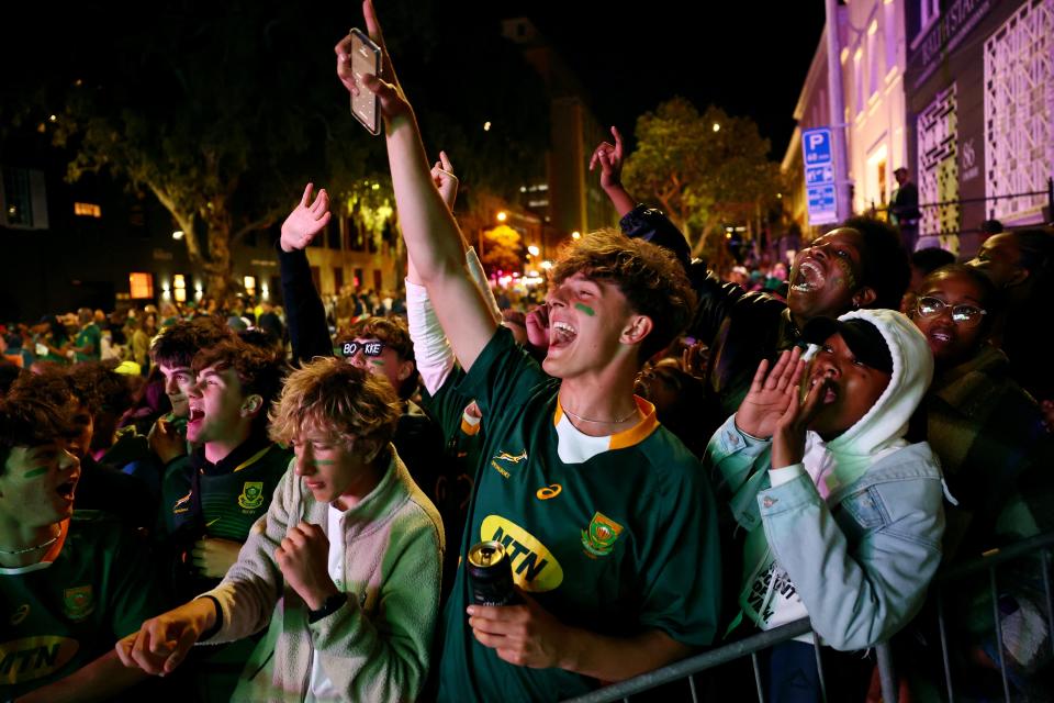South Africa fans gather for the final in Cape Town (REUTERS)