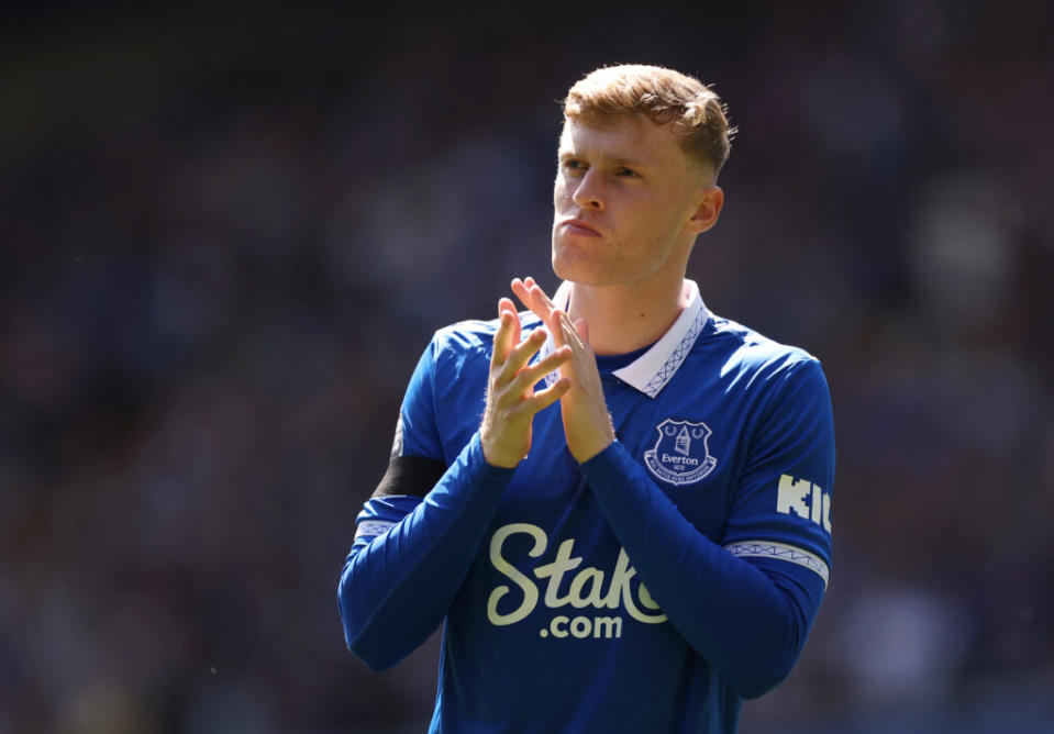 Everton to reject improved Man Utd Branthwaite offer, bid lower than £70m asking price