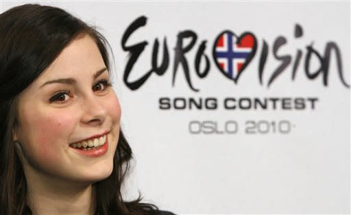 <p>28 Jahre nach dem Triumph von Nicole gewann 2010 wieder eine Deutsche beim Eurovision Song Contest: Lena Meyer-Landrut, die die Nation in einen Freudentaumel versetzte und Europa mit dem Lied “Satellite” begeisterte. (Bild-Copyright: Hermann J. Knippertz/apn Photo/AP)</p>