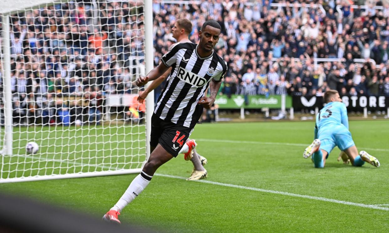 <span>Alexander Isak wheels away after scoring his second goal against Tottenham in the recent 4-0 win, his 21st in all competitions this season.</span><span>Photograph: Will Palmer/SPP/Shutterstock</span>