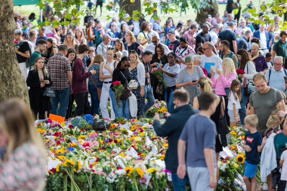 There can be many benefits of collective grief. (Getty Images)