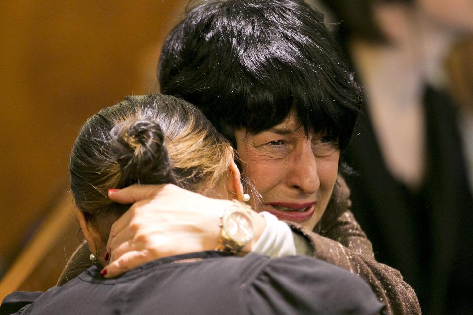 Terri Hernandez, mother of former NFL player Aaron Hernandez, reacts as the guilty verdict is read during her son's murder trial at the Bristol County Superior Court in Fall River, Massachusetts, April 15, 2015. Hernandez, 25, a former tight end for the New England Patriots, is convicted of fatally shooting semiprofessional football player Odin Lloyd in an industrial park near Hernandez's Massachusetts home in June 2013. REUTERS/Dominick Reuter TPX IMAGES OF THE DAY