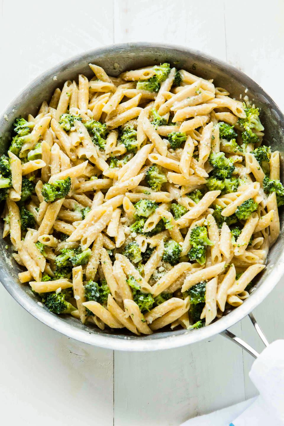 one pot broccoli alfredo pasta