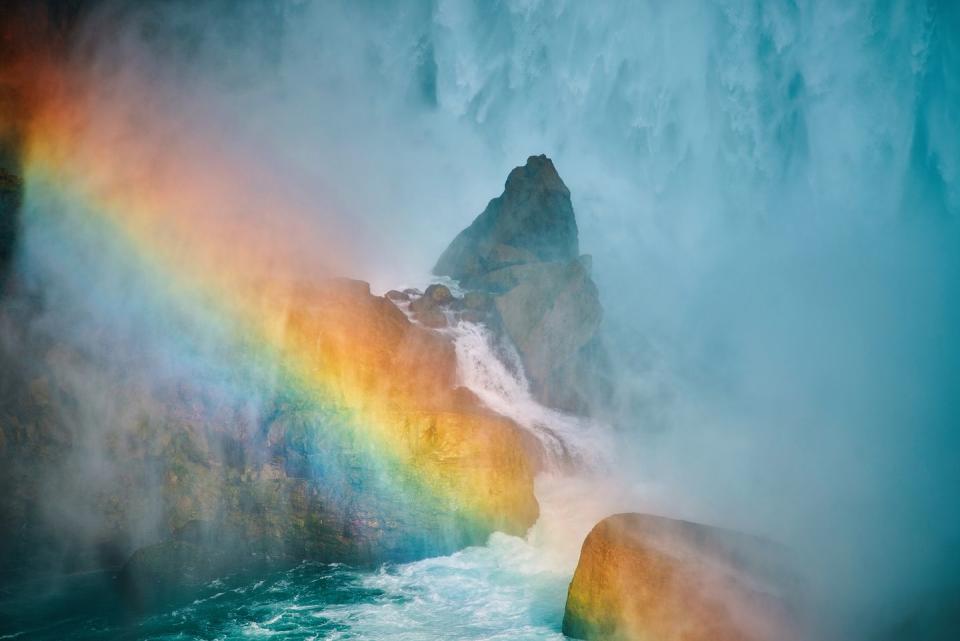 10) A natural wonders trip to Niagara Falls