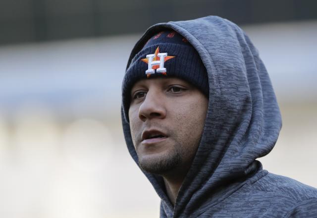 Astros' Gurriel Makes Racial Gesture Toward Darvish 