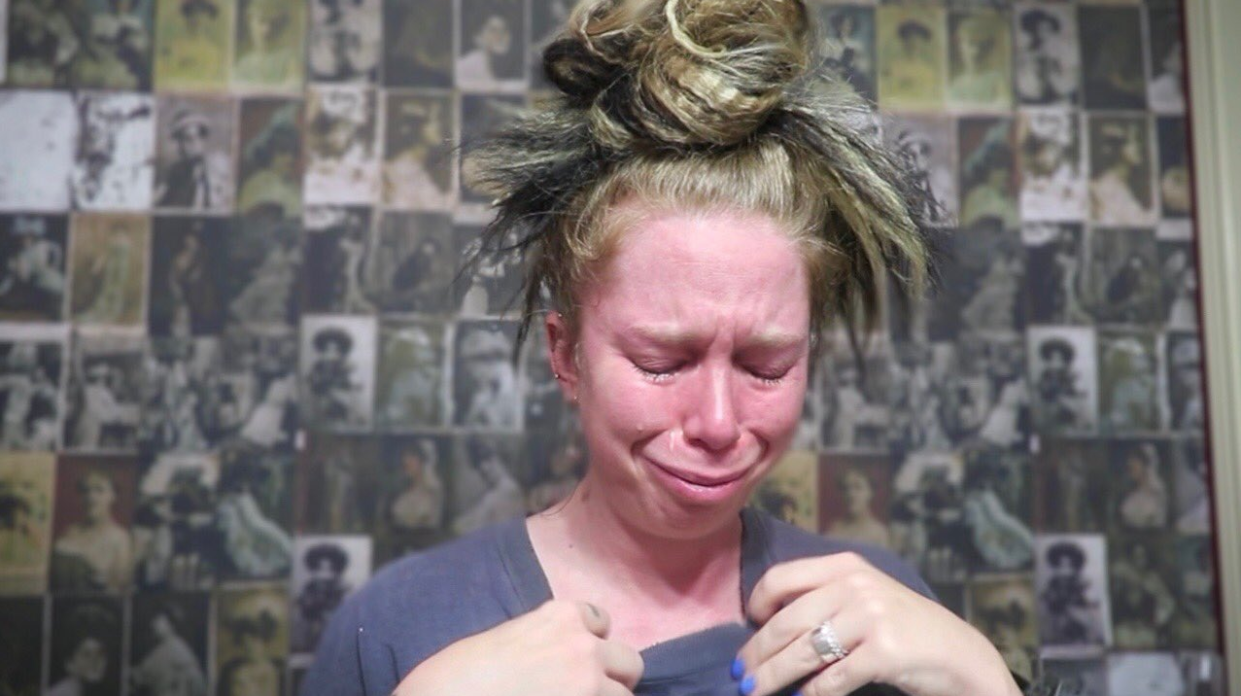 Bunny Meyer opens up about lying to subscribers. (Photo: YouTube/grav3yardgirl)