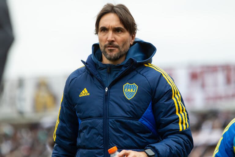 Diego Martínez sabe que ante Independiente del Valle no contará con los cuatro habituales titulares del mediocampo de Boca