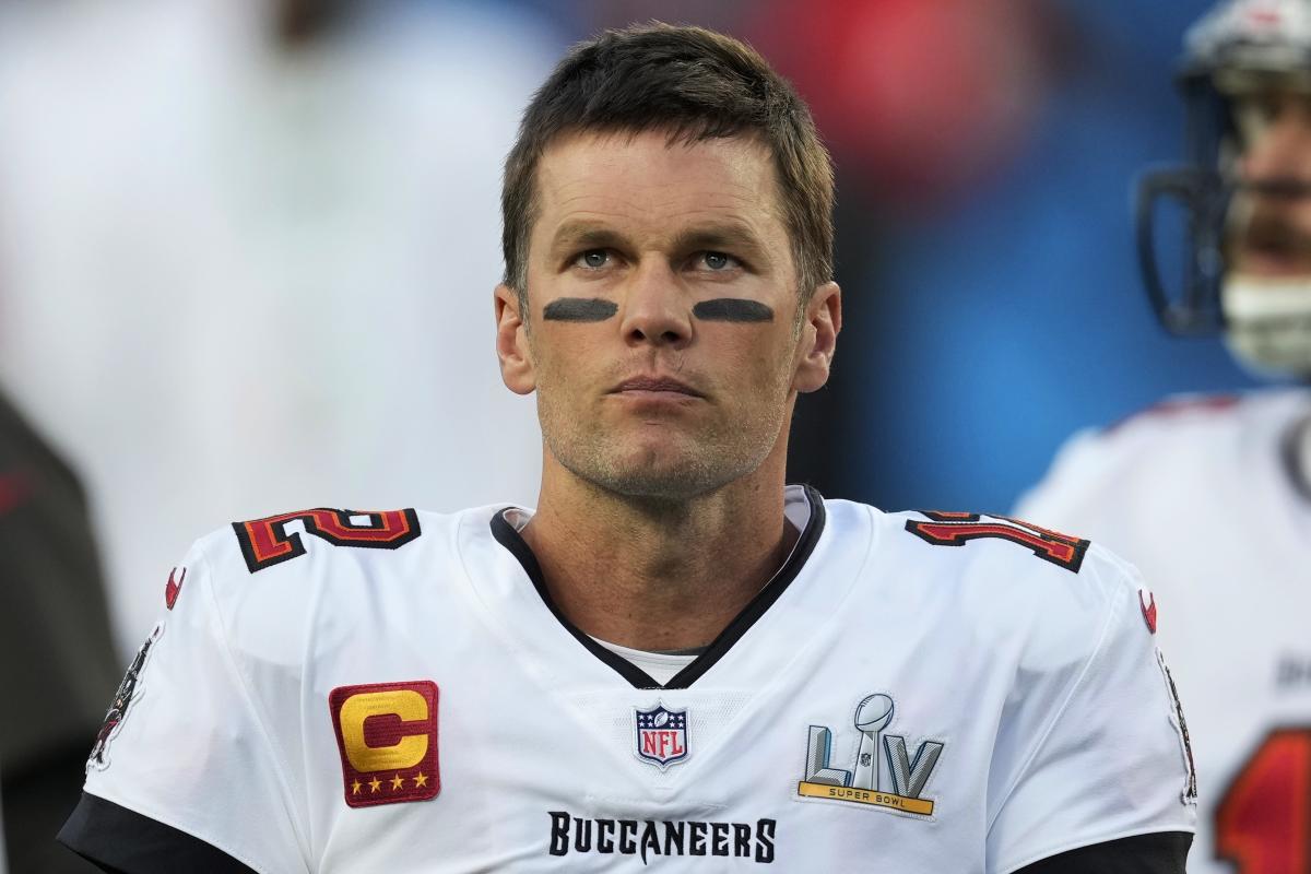 Buccaneers QB Tom Brady blasts new NFL jersey number rule – 101 ESPN