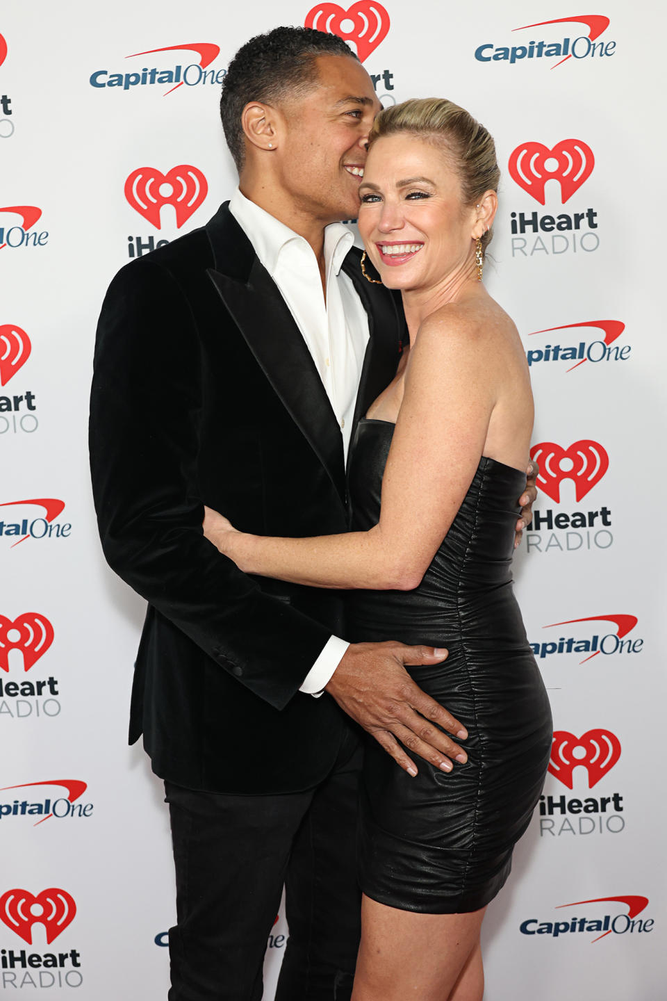 Amy Robach and T.J. Holmes Make Red Carpet Debut as a Couple at Jingle Ball Concert