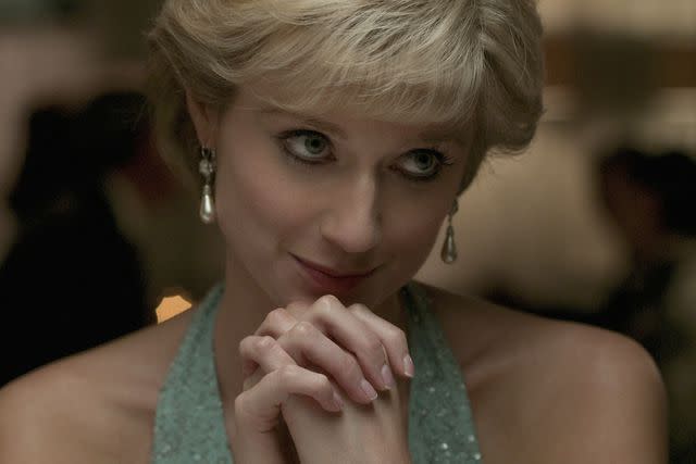 <p>Netflix / Courtesy: Everett Collection</p> Elizabeth Debicki as Princess Diana in 'The Crown'