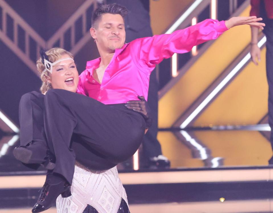 In der aktuellen "Let's Dance"-Staffel tanzt Alexandru Ionel mit Fitness-Ikone Sophia Thiel. (Bild: Joshua Sammer/Getty Images)