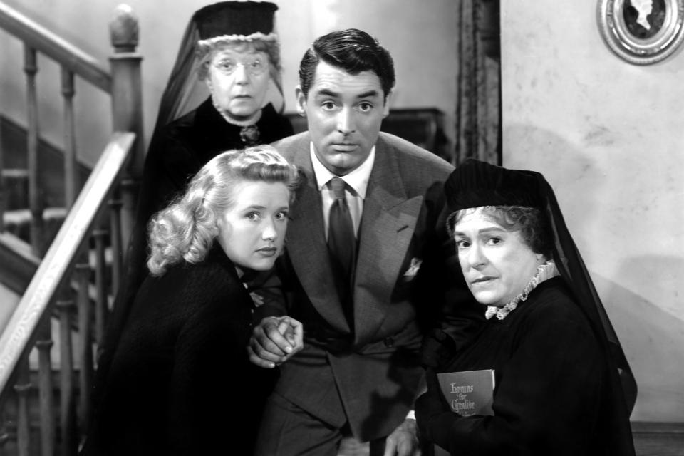 ARSENIC AND OLD LACE, Priscilla Lane, Jean Adair (back), Cary Grant, Josephine Hull