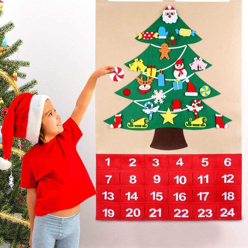 Christmas Tree Advent Calendar With Detachable Ornaments