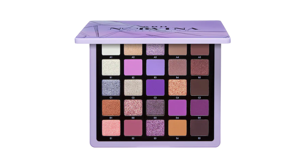 Best gifts for teen girls: Anastasia Beverly Hills Eyeshadow