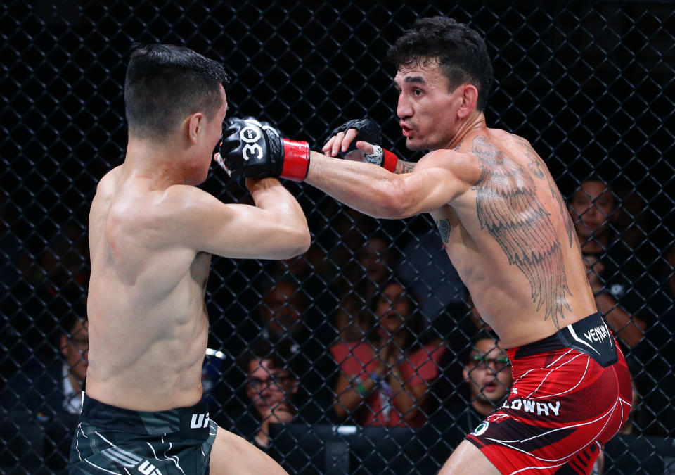 Max Holloway defeated Chan Sung Jung by knockout at UFC Singapore. (Photo by Suhaimi Abdullah/Zuffa LLC via Getty Images)