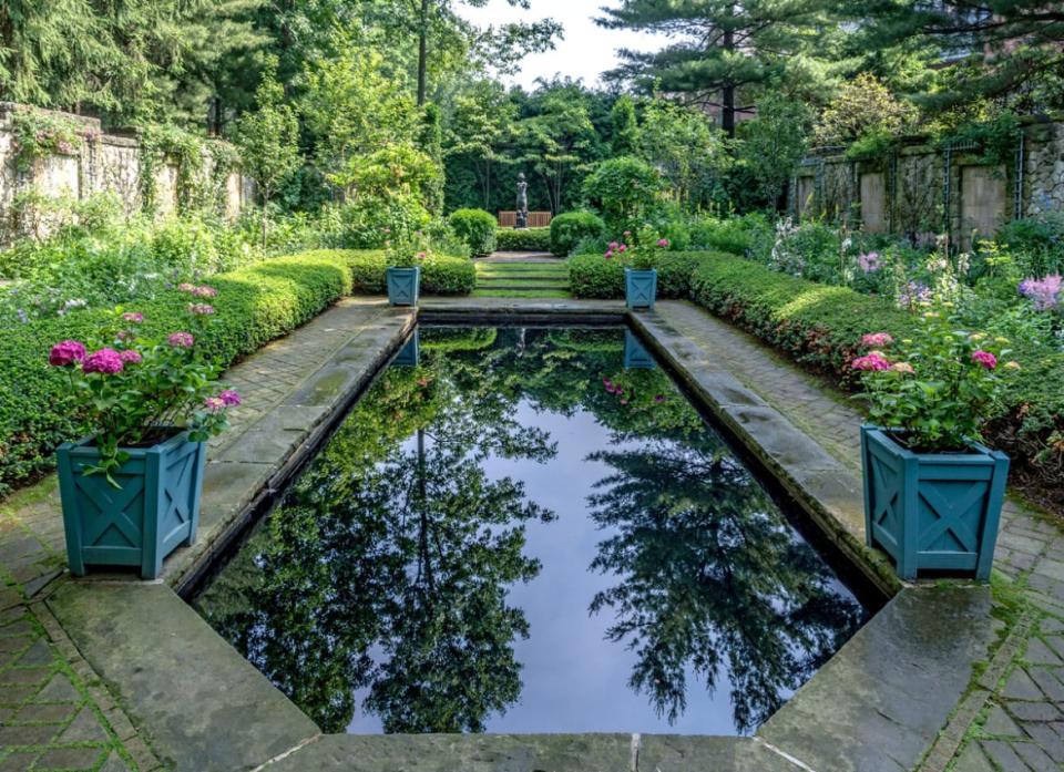 <div class="inline-image__credit">Stan Hywet Hall & Gardens</div>