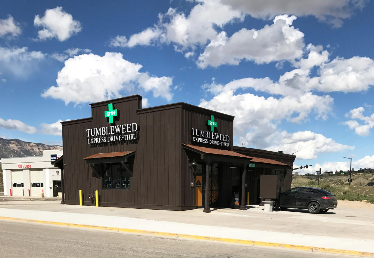 Tumbleweed Express Drive-Thru, the nation's first first drive-thru marijuana dispensary, is shown in Parachute, Colorado, U.S., April 19, 2017.   Mark Smith/Courtesy Tumbleweed Express Drive-Thru/Handout via REUTERS   ATTENTION EDITORS - THIS IMAGE WAS PROVIDED BY A THIRD PARTY. EDITORIAL USE ONLY.     THIS PICTURE WAS PROCESSED BY REUTERS TO ENHANCE QUALITY. AN UNPROCESSED VERSION WILL BE PROVIDED SEPARATELY.