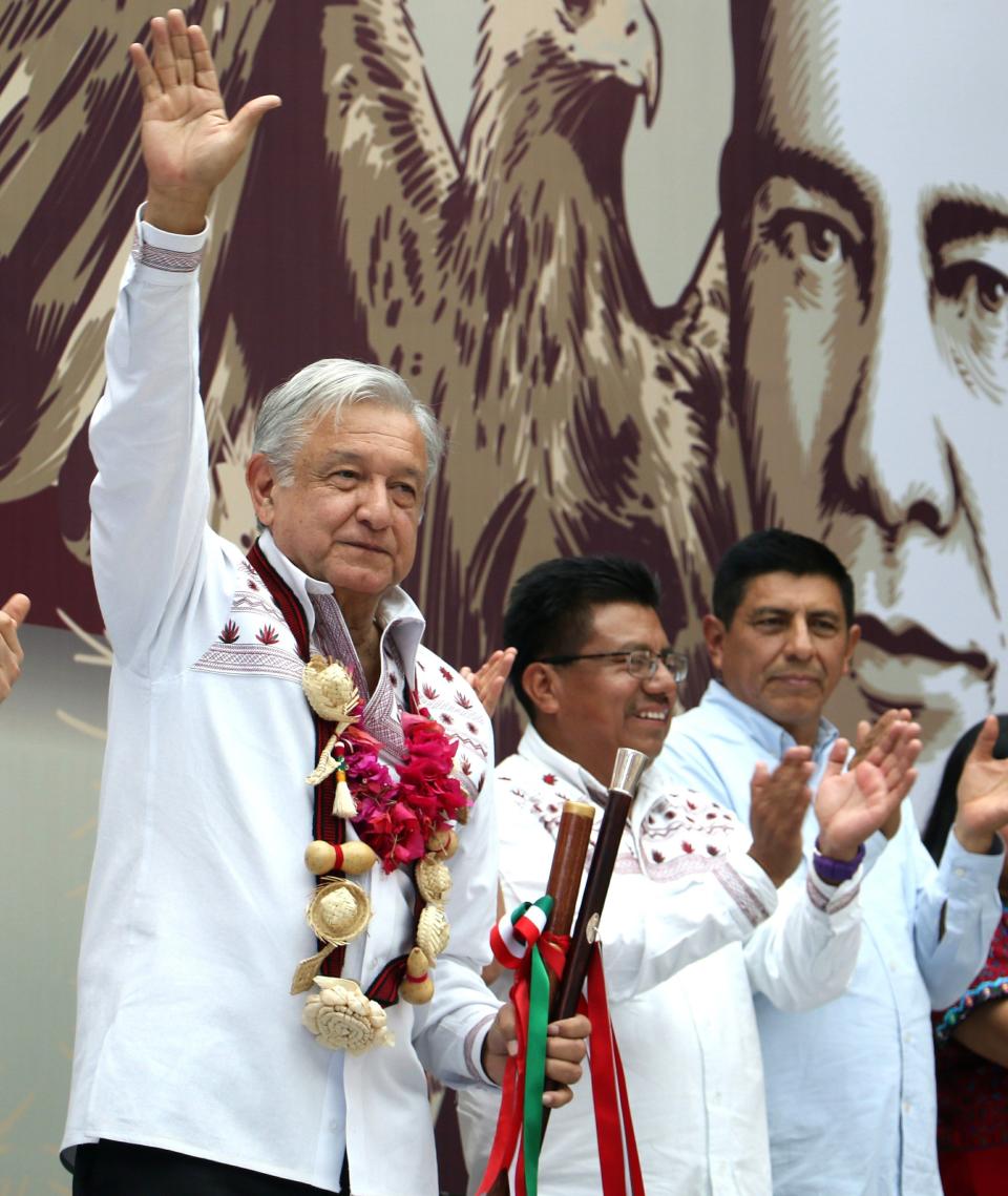 2.- López Obrador