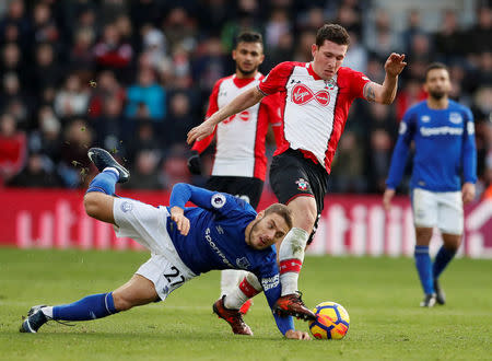 Soccer Football - Premier League - Southampton vs Everton - St Mary's Stadium, Southampton, Britain - November 26, 2017 Everton's Nikola Vlasic in action with Southampton's Pierre-Emile Hojbjerg. REUTERS/David Klein