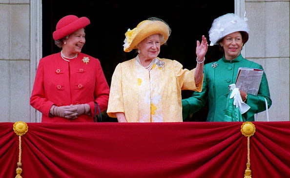 <div class="inline-image__caption"><p>Queen, Queen Mother And Princess Margaret on balcony at Buckingham Palace.</p></div> <div class="inline-image__credit">Tim Graham Photo Library via Getty Images</div>