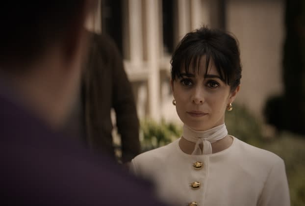 Cristin Milioti as Sofia