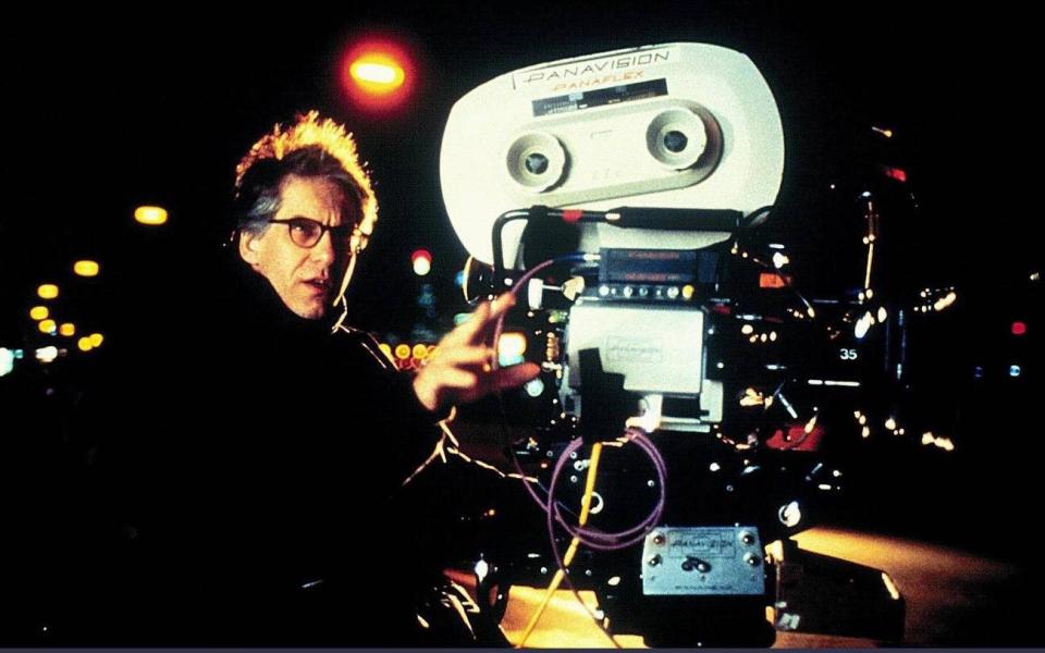 David Cronenberg on the set of Crash - Alamy