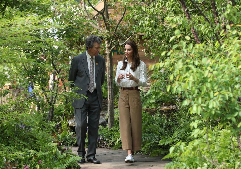 10) Kate also spent time at the Chelsea Flower Show earlier today.