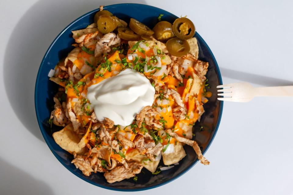 Slow Cooker Chicken Nachos