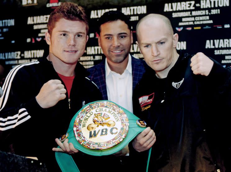  Peleadores históricos Por mucho que la gente los ame o los odie, Canelo Álvarez y Julio César Chávez Jr. son ya campeones históricos del pugilismo mexicano, ya que Canelo es el primer peleador que logra coronarse en las divisiones de peso súper welter y mediano en el pugilismo tricolor, mientras que Chávez se convirtió en el primer campeón mundial de peso medio en el boxeo azteca./Foto: AP