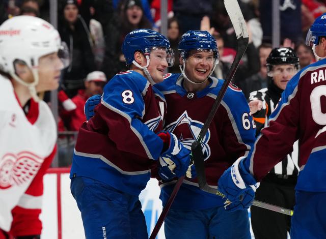 Nathan MacKinnon has goal and two assists as Colorado Avalanche withstand  Anaheim Ducks rally