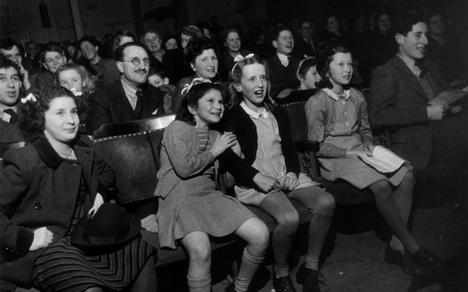 A young audience enjoys Benjamin Britten's Let's Make an Opera at Aldeburgh in 1949 - Kurt Hutton