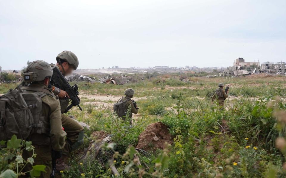 IDF troops carry out "precise" raid in Gaza