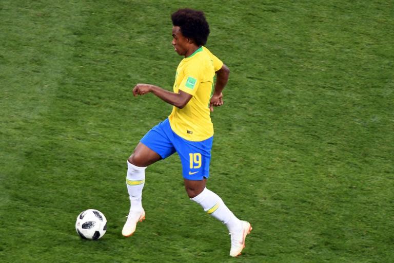 Transfer news, rumours LIVE: Arsenal chase midfield duo, Manchester United ready £60m Willian bid