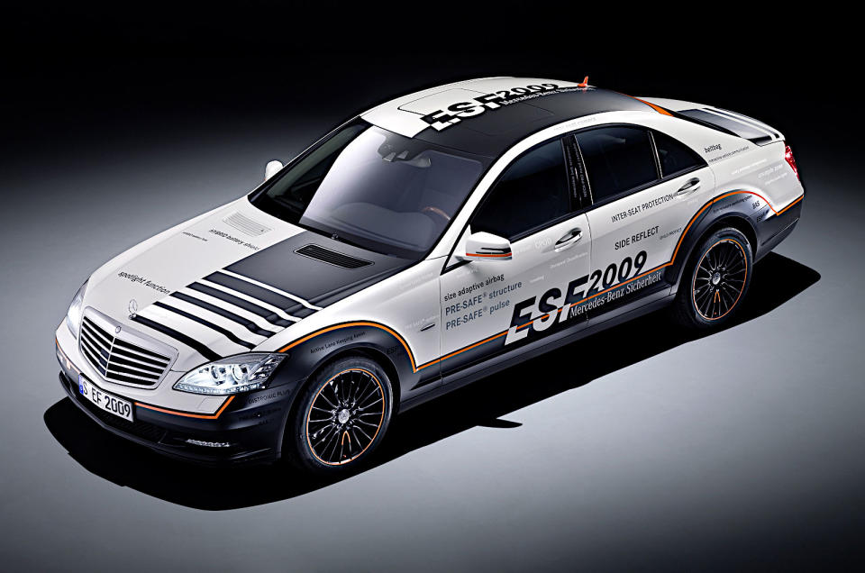 <p>Like the F 100 mentioned earlier, the ESF 2009, based on the contemporary S-Class, brought to public attention safety aids which would appear on production models in the near future.</p><p>Among these were seatbelt airbags, Pre-Safe collision avoidance, interactive vehicle communication and a night vision system.</p>