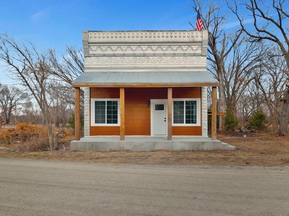 The exterior of the former post office.