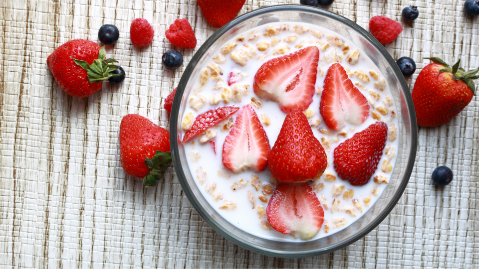 Image of breakfast cereal with strawberries