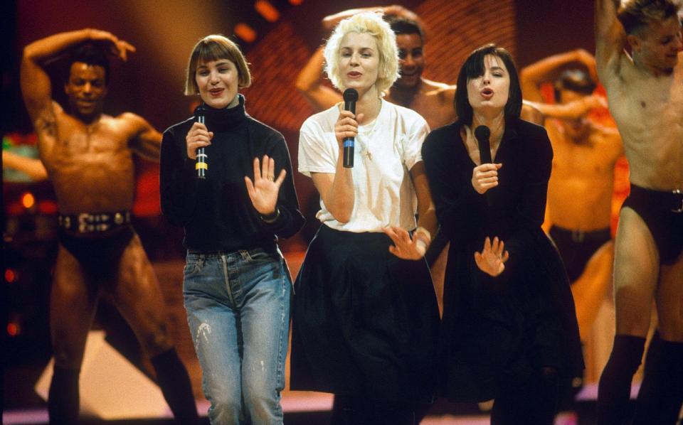 L-R: Keren Woodward, Siobhan Fahey and Sara Dallin perform at the 1988 Brit Awards - Richard Young/Shutterstock