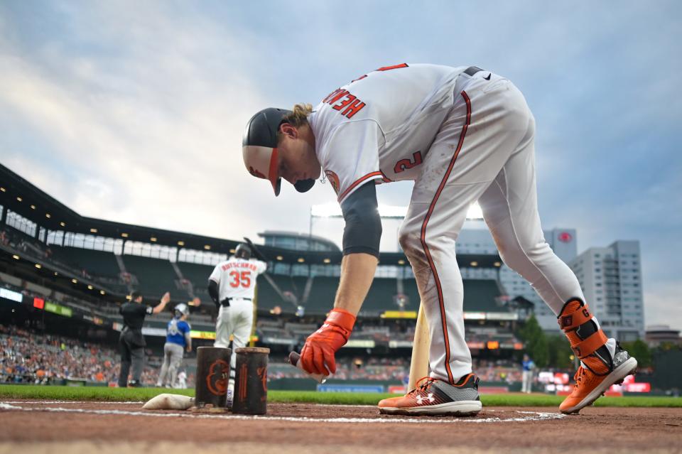 Orioles shortstop Gunnar Henderson gets ready for an at-bat against the Blue Jays at Camden Yards.