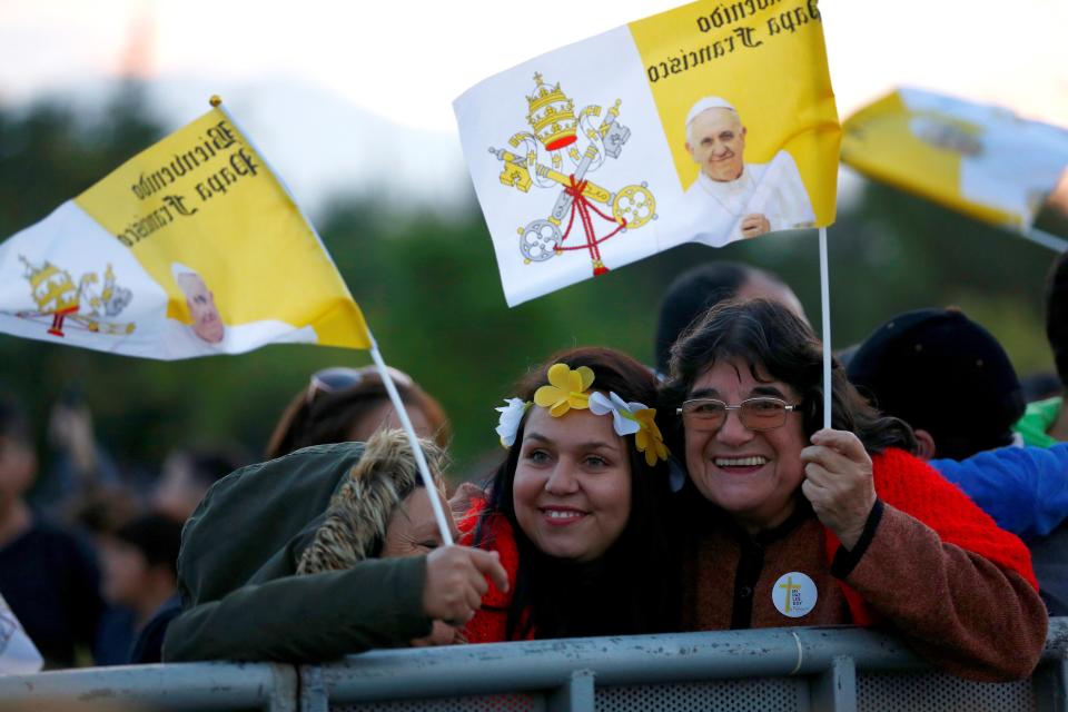 (FOTOS) El recibimiento que le han dado al Papa en Chile