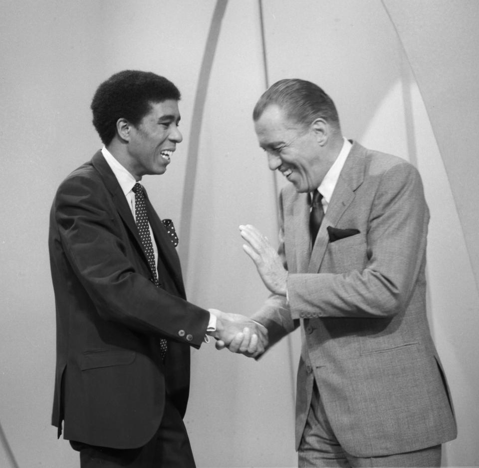 Show host Ed Sullivan greets guest Richard Pryor on Feb. 27, 1966.<span class="copyright">CBS Photo Archive/Getty Images</span>