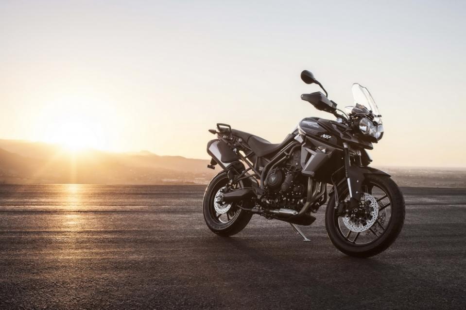 TRIUMPH Tiger 800XRx為一款兼具街道騎乘與越野性能的車款，建議售 價為NT$668,000