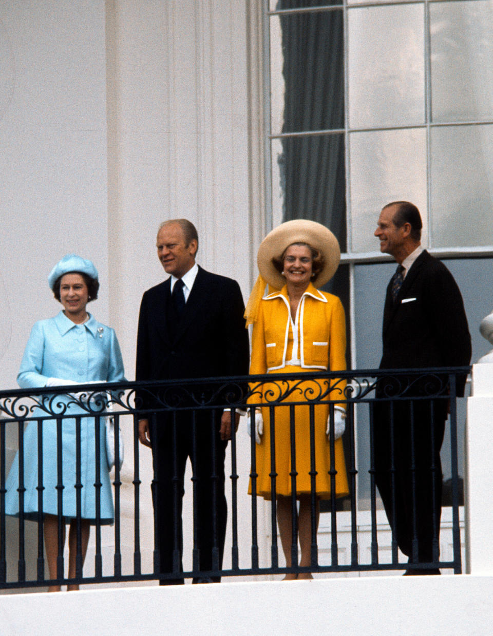 WASHINGTON DC, USA - JULY 07:  Queen Elizabeth ll and Prince Philip, Duke of Edinburgh stand on the Truman Balcony at The White House with President Gerald Ford and Betty Ford during a State Visit on July 07, 1976 in Washington DC, USA. (Photo by Anwar Hussein/Getty Images)