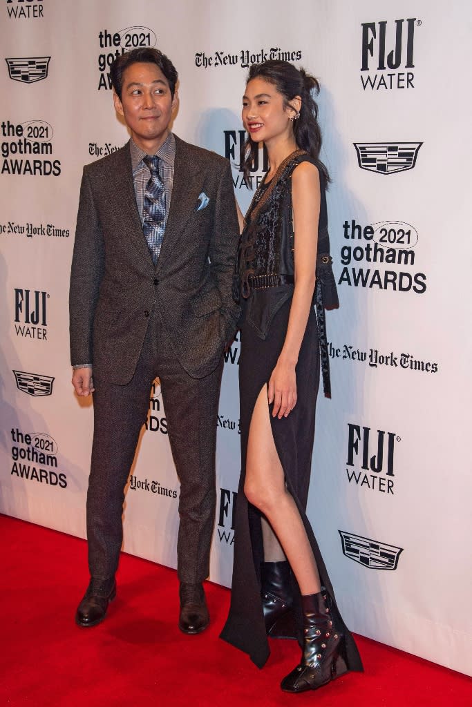 Lee Jung-jae and HoYeon Jung attend the 2021 Gotham Awards. - Credit: Ron Adar / M10s / MEGA