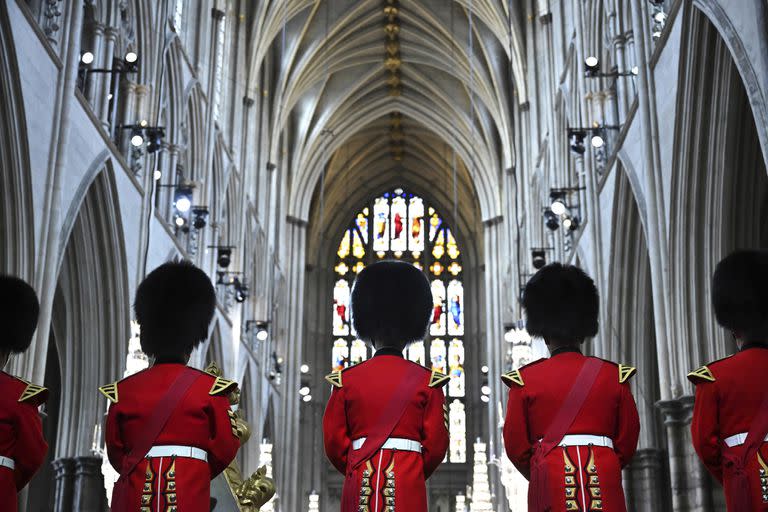 El equipo de fanfarria en la Abadía de Westminster