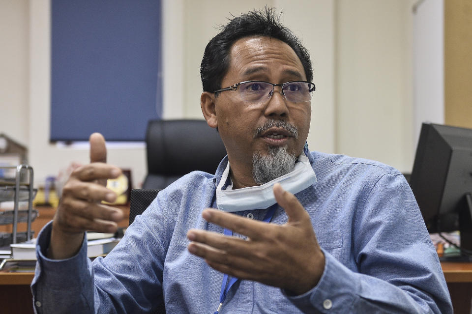 National Heart Institute chief clinical officer Dr Hasri Samion and his team conduct routine surveillance to assess internal risks within the hospital and potential risks from outside. — Picture by Miera Zulyana