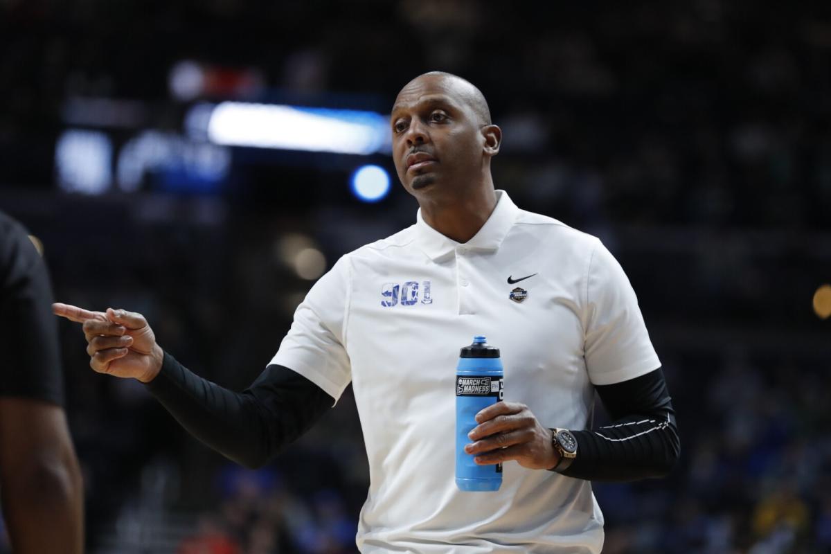 NCAA panel imposes a 3-game suspension for Memphis' Penny